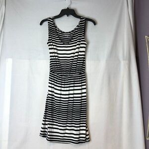 Merona Women’s Sleeveless Tank Sun Dress White & Black Striped Size S.        B1